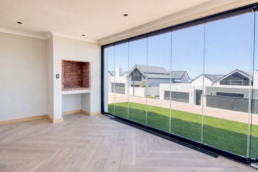 3 Bedroom Property for Sale in Mzuri Estate Western Cape